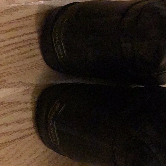 Gucci, Anne Klein, Michael Kors Boots Lot - Picture 5 of 8